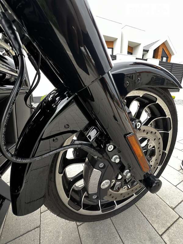 Мотоцикл Чоппер Harley-Davidson Road Glide 2023 в Ужгороде