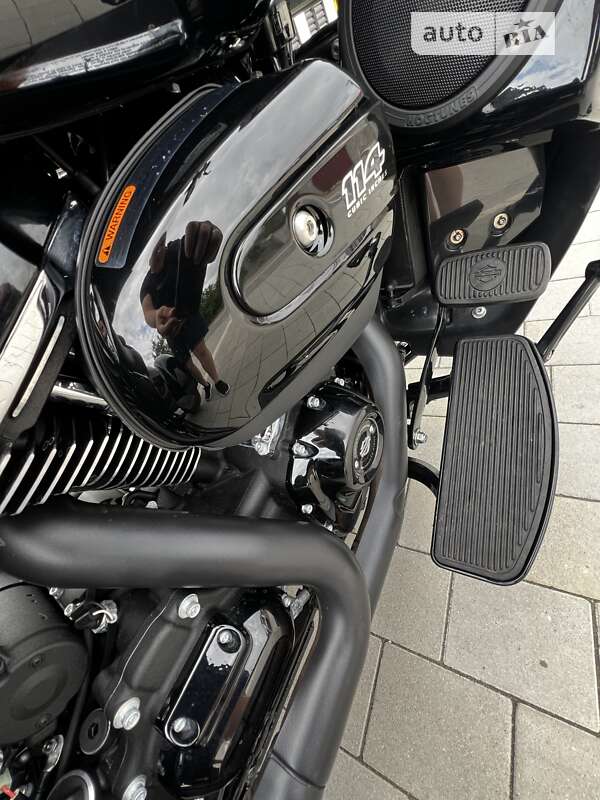 Мотоцикл Чоппер Harley-Davidson Road Glide 2023 в Ужгороде