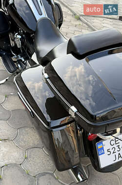 Мотоцикл Круизер Harley-Davidson Road Glide 2018 в 