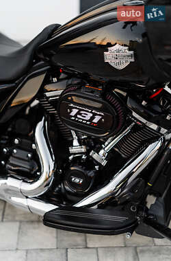 Боббер Harley-Davidson Road Glide 2021 в 