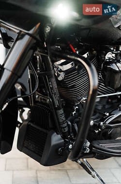 Боббер Harley-Davidson Road Glide 2021 в 