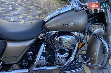 Мотоцикл Чоппер Harley-Davidson Road King 2005 в 