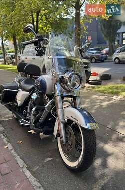 Мотоцикл Круизер Harley-Davidson Road King 2015 в 