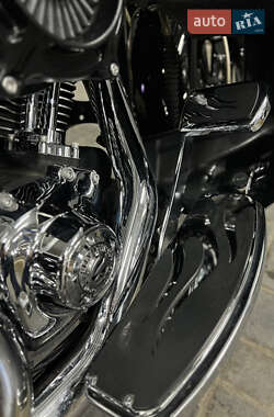 Мотоцикл Круизер Harley-Davidson Road King 2010 в 