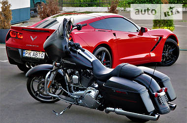 Мотоцикл Туризм Harley-Davidson Street Glide 2015 в Киеве