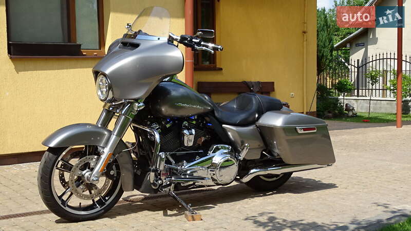 Мотоцикл Круизер Harley-Davidson Street Glide 2018 в Дрогобыче