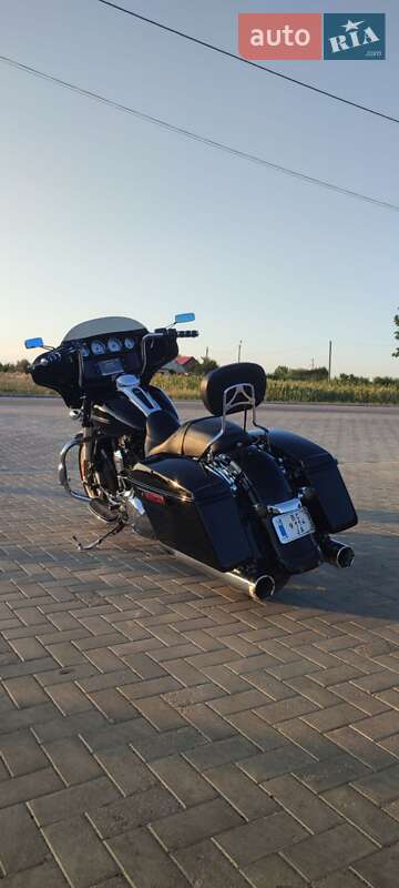 Мотоцикл Круізер Harley-Davidson Street Glide 2015 в Дніпрі