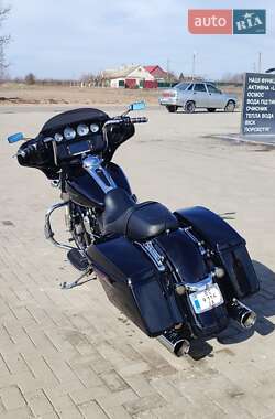 Мотоцикл Круизер Harley-Davidson Street Glide 2015 в 