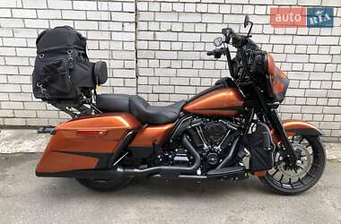 Мотоцикл Круізер Harley-Davidson Touring 2018 в 
