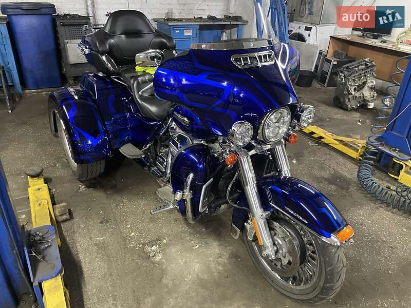 Трайк Harley-Davidson Tri Glide 2016 в Киеве