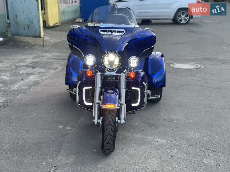 Трайк Harley-Davidson Tri Glide 2016 в Киеве