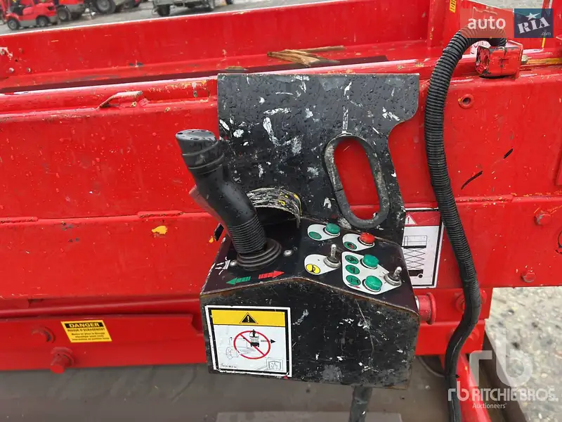Haulotte Compact 12 2007