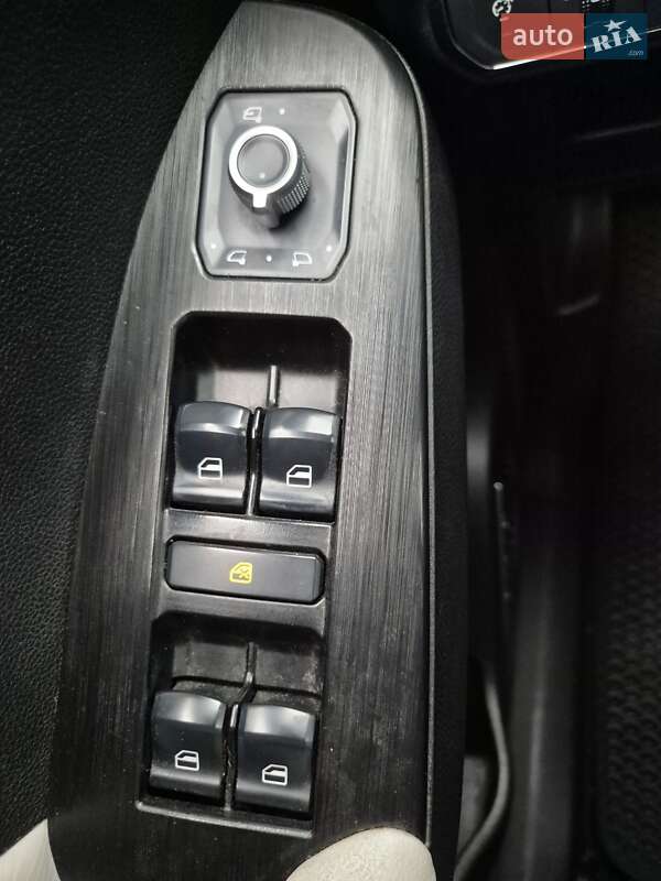 Позашляховик / Кросовер Haval Jolion 2021 в Києві фото 24 Позашляховик / Кросовер Haval Jolion 2021 в Києві