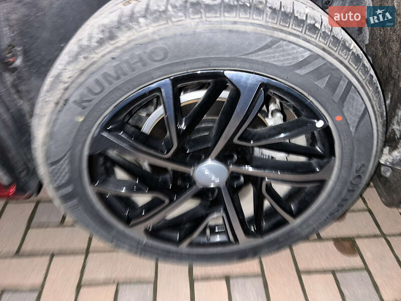 Внедорожник / Кроссовер Haval Jolion 2022 в Рахове