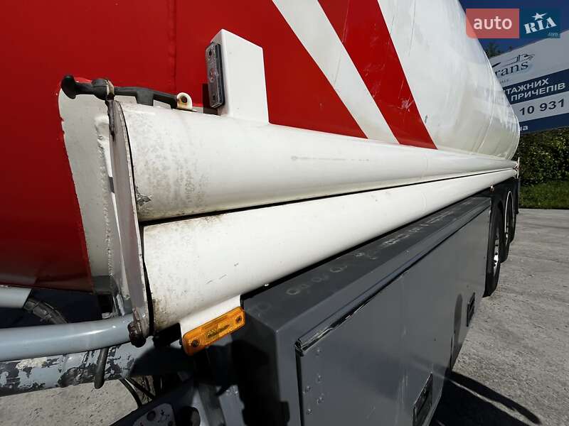 Цистерна полуприцеп Hendricks Goch 2003 в Львове