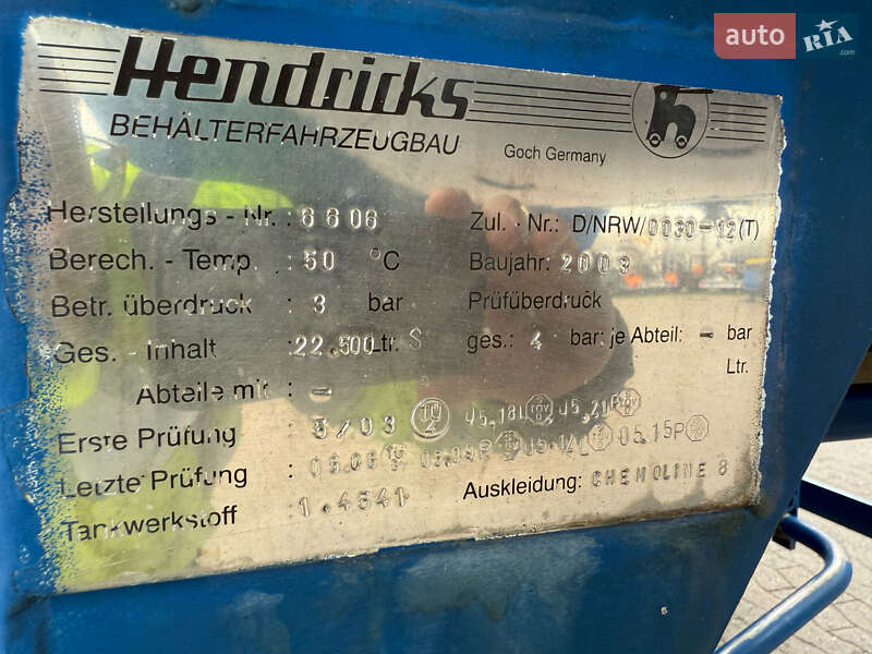 Цистерна полуприцеп Hendricks Goch 2003 в Черновцах