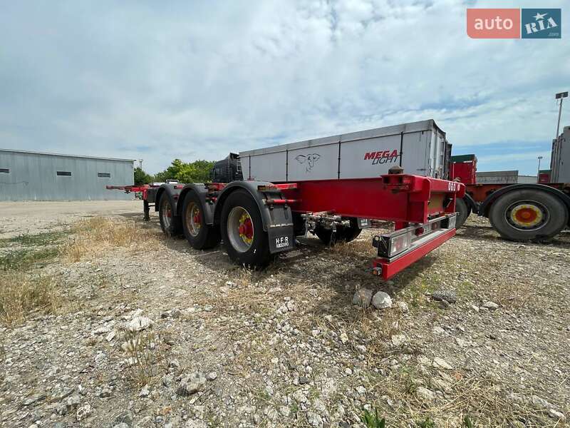 Контейнеровоз полуприцеп HFR SB 2005 в Одессе