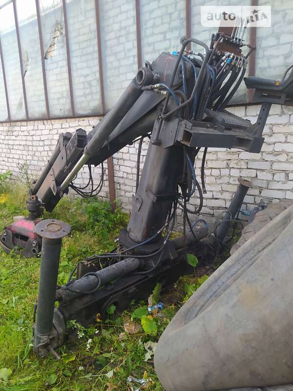 Кран-манипулятор HIAB 090 2004 в 