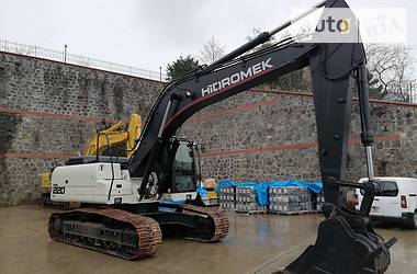 Гусеничный экскаватор Hidromek HMK 220LC 2010 в 