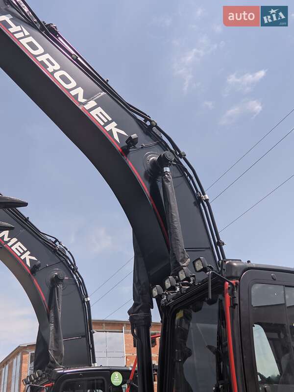 Гусеничный экскаватор Hidromek HMK 2025 в Ирпене