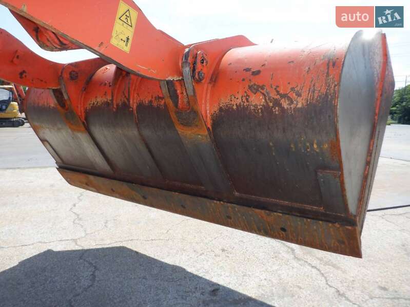 Фронтальні навантажувачі Hitachi LX 2005 в Одесі