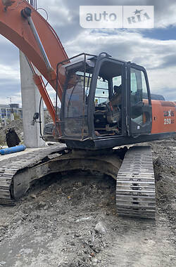 Гусеничный экскаватор Hitachi ZAXIS 2007 в Киеве