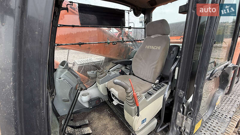 Гусеничный экскаватор Hitachi ZAXIS 2015 в Киеве