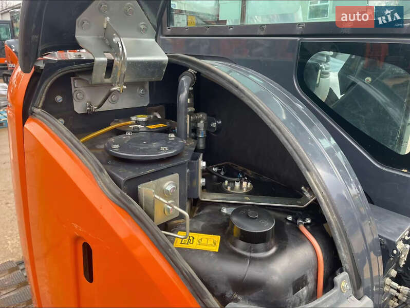 Миниэкскаватор Hitachi ZAXIS 2021 в Монастыриске