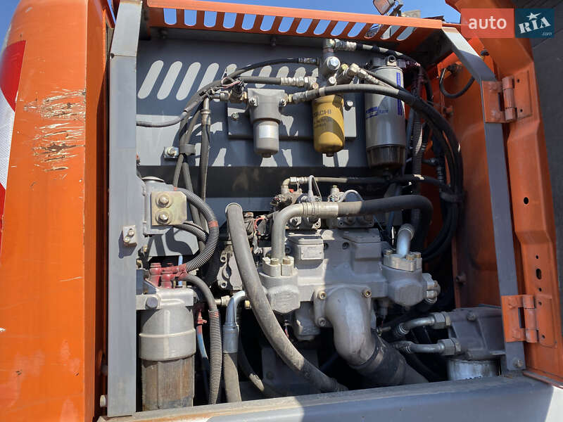 Колесный экскаватор Hitachi ZX 140 2013 в Киеве