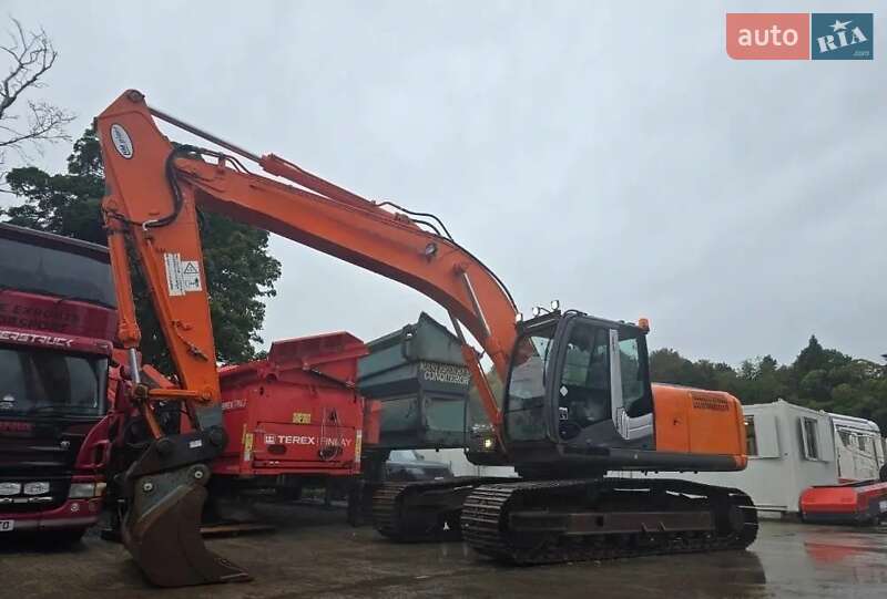 Hitachi ZX 210LC-5B 2011