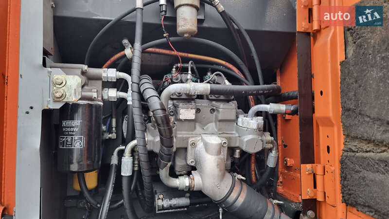 Колісний екскаватор Hitachi ZX 210LC-5B 2010 в Одесі фото 12 Колісний екскаватор Hitachi ZX 210LC-5B 2010 в Одесі