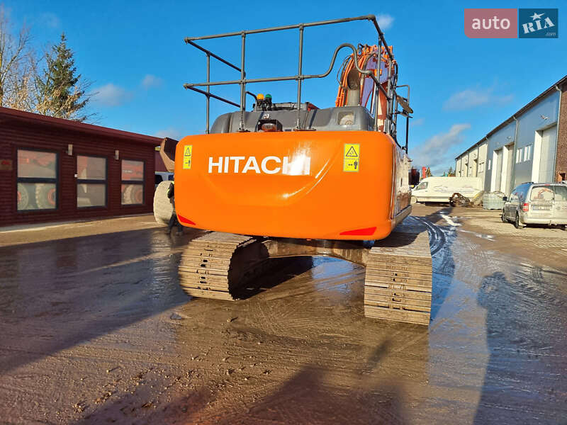 Гусеничный экскаватор Hitachi ZX 2018 в Одессе