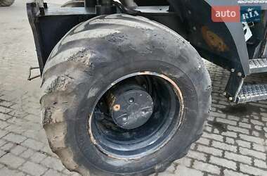 Колесный экскаватор Hitachi ZX 2015 в 