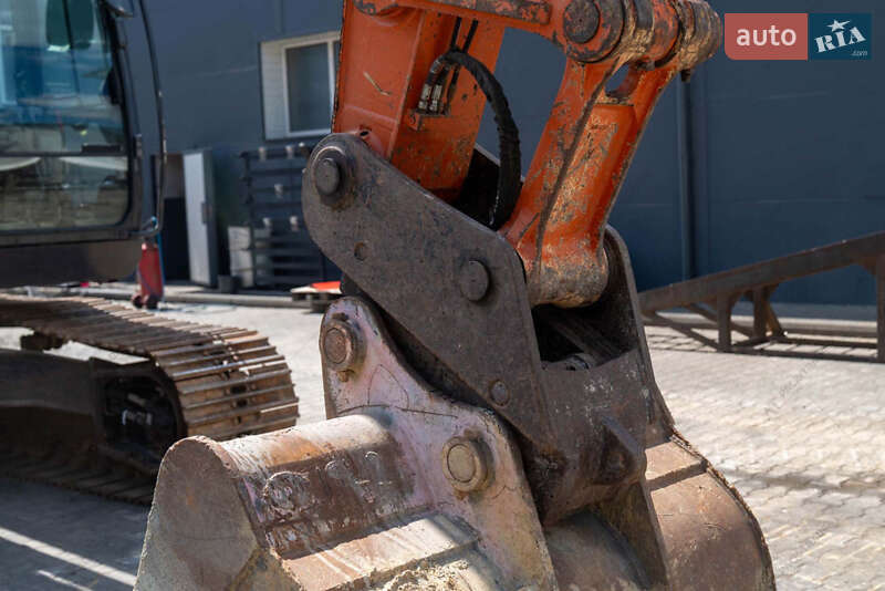 Гусеничный экскаватор Hitachi ZX 2021 в Житомире