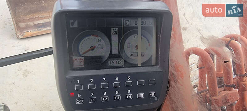 Гусеничный экскаватор Hitachi ZX 2010 в Одессе