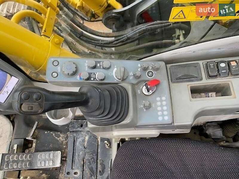 Гусеничный экскаватор Hitachi ZX 2013 в Киеве