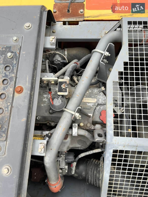 Гусеничний екскаватор Hitachi ZX 2013 в Києві