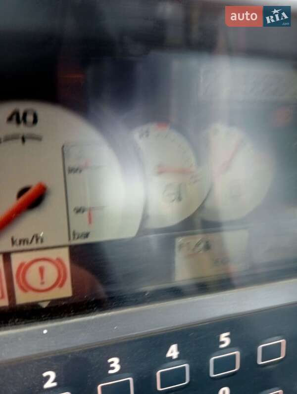 Экскаватор погрузчик Hitachi ZX 2012 в Ровно фото 2 Экскаватор погрузчик Hitachi ZX 2012 в Ровно