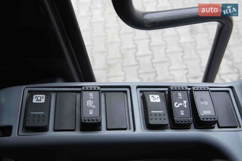 Гусеничный экскаватор Hitachi ZX 2021 в Житомире