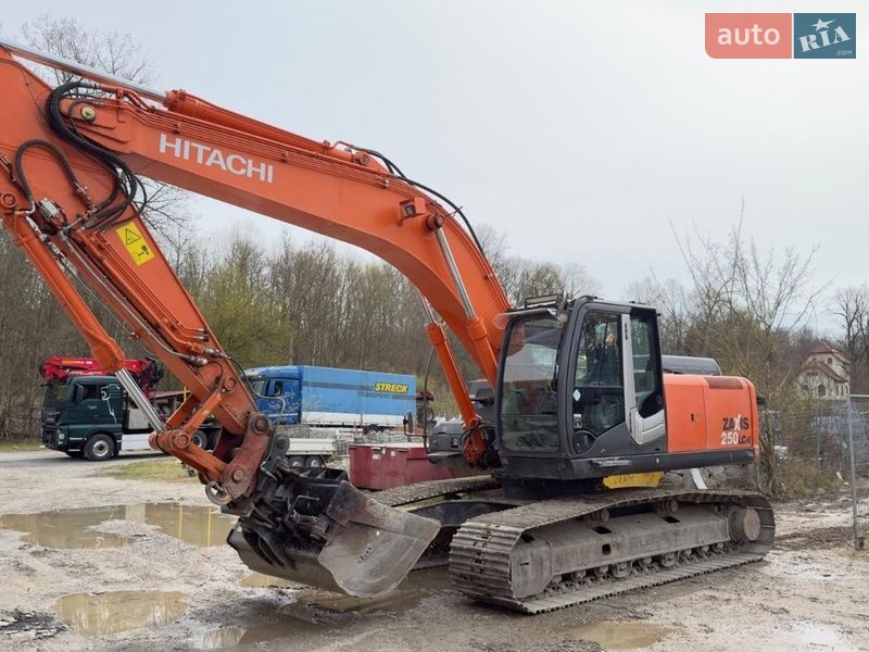 Hitachi ZX 2011