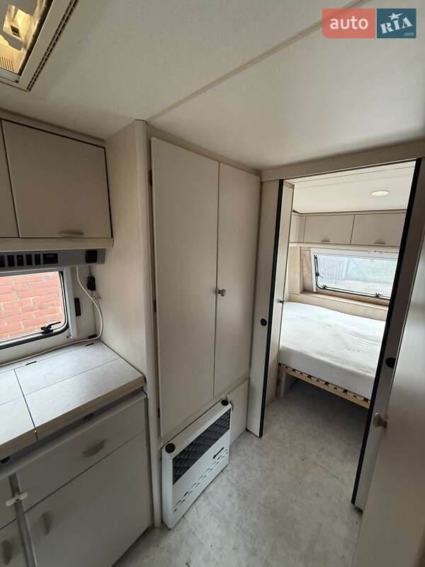 Причіп дача Hobby Elegance 1997 в Чернівцях