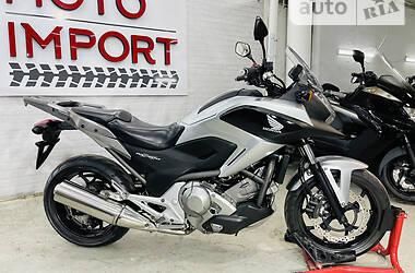 Мотоцикл Спорт-туризм Honda  2013 в 