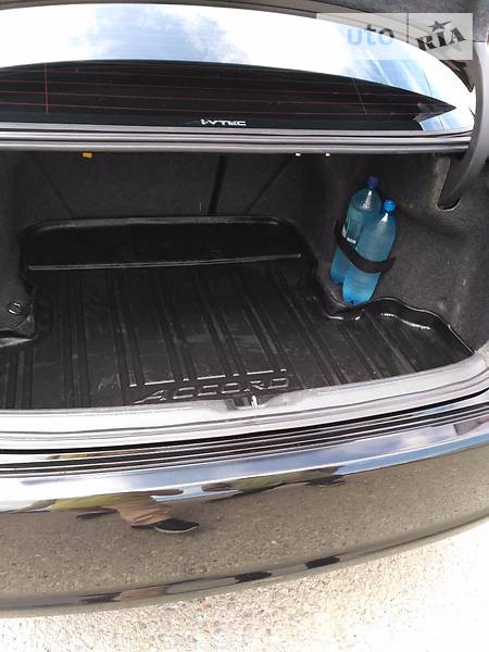 Седан Honda Accord 2006 в Вишгороді