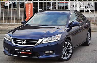 Седан Honda Accord 2014 в Киеве