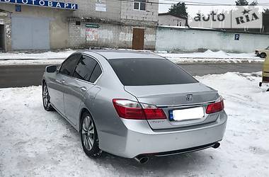 Седан Honda Accord 2013 в Києві