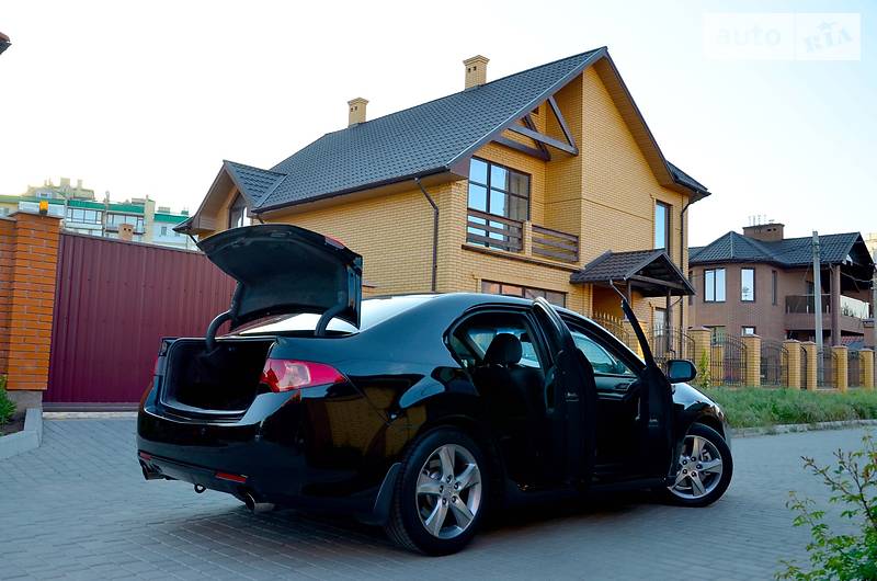 Honda Accord 2012 года