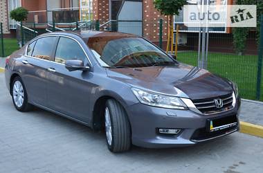 Седан Honda Accord 2013 в Черновцах