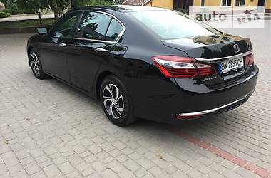 Седан Honda Accord 2016 в Хмельницькому