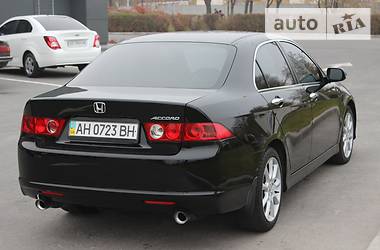 Седан Honda Accord 2006 в Днепре