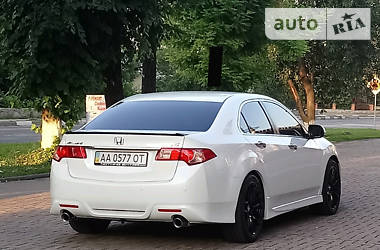 Седан Honda Accord 2012 в Києві